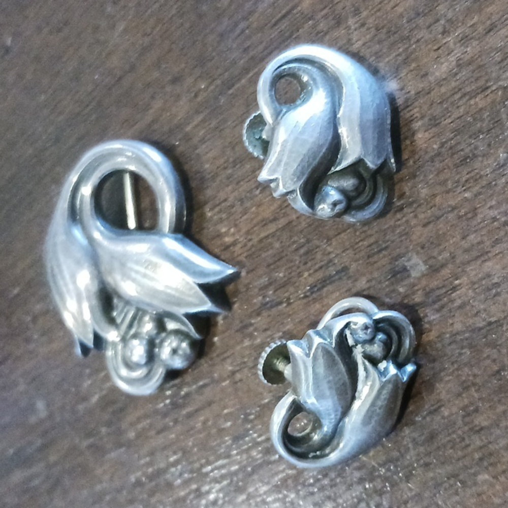 George Jensen Tulip Brooch and Matching screw back Earrings SS Denmark